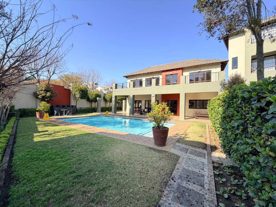 2 Bedroom Property for Sale in Lonehill Gauteng