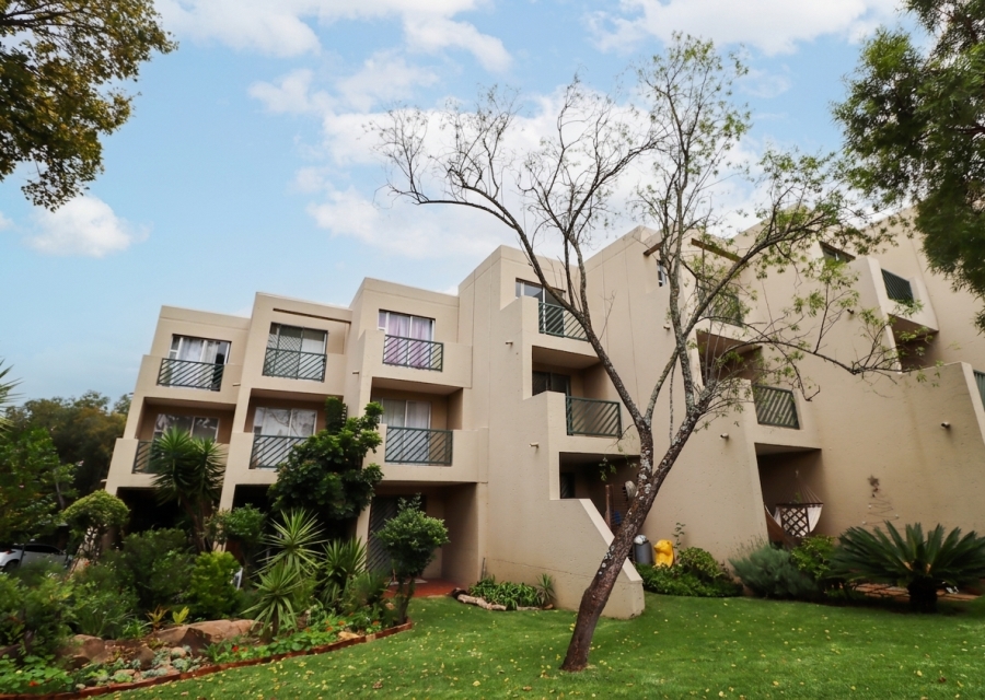 1 Bedroom Property for Sale in Bryanston Gauteng