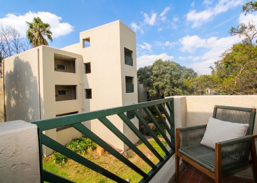 1 Bedroom Property for Sale in Bryanston Gauteng
