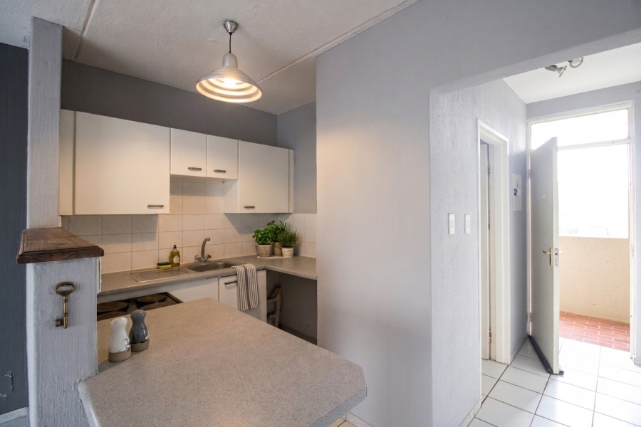 1 Bedroom Property for Sale in Bryanston Gauteng
