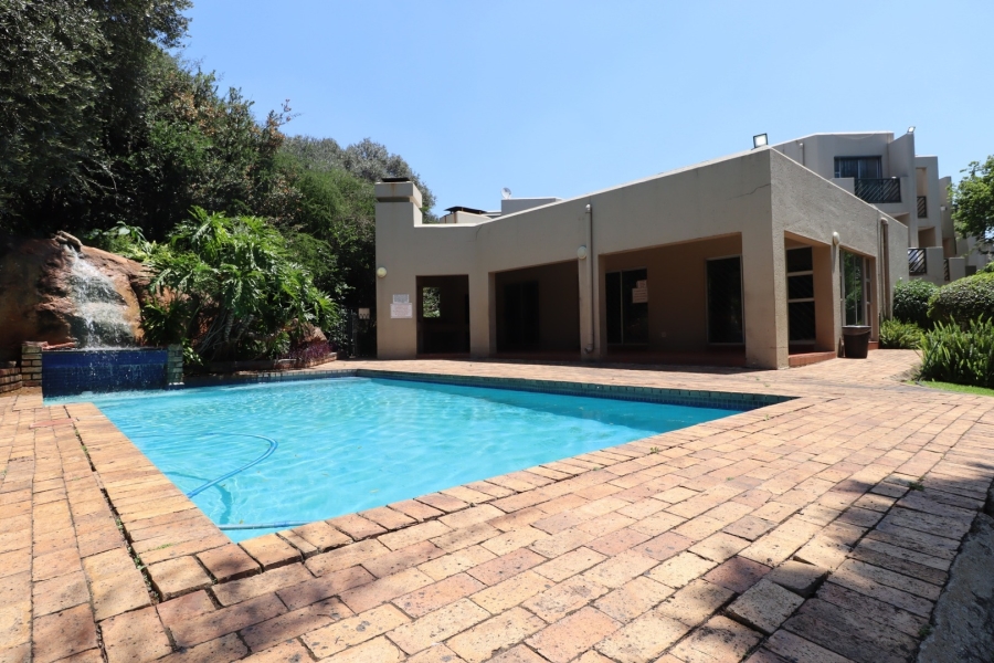 1 Bedroom Property for Sale in Bryanston Gauteng