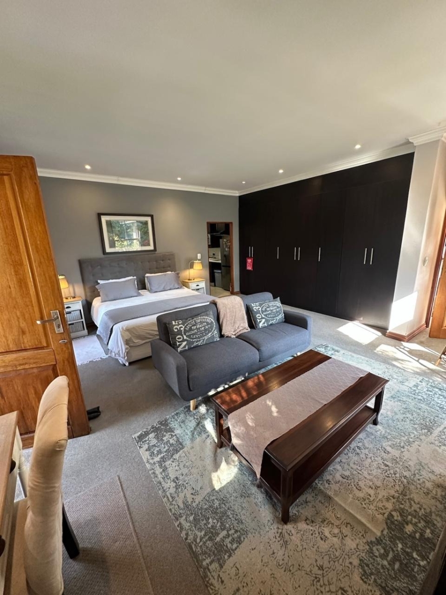 To Let 1 Bedroom Property for Rent in Woodmead Gauteng