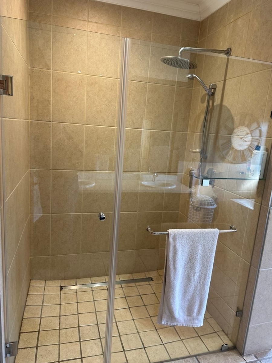 To Let 1 Bedroom Property for Rent in Woodmead Gauteng