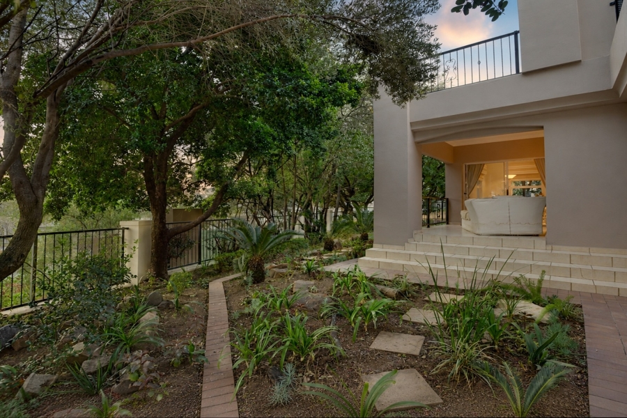 5 Bedroom Property for Sale in Dainfern Golf Estate Gauteng