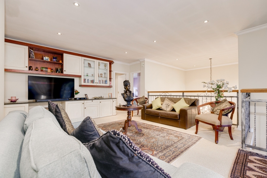 5 Bedroom Property for Sale in Dainfern Golf Estate Gauteng