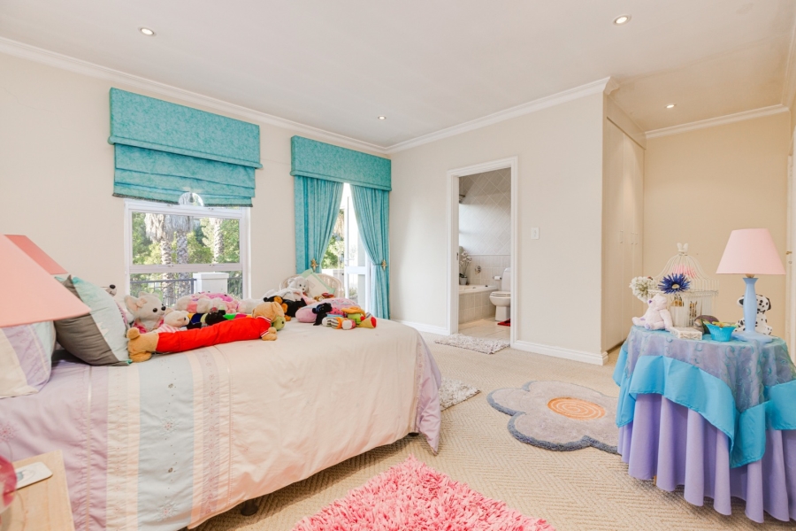5 Bedroom Property for Sale in Dainfern Golf Estate Gauteng