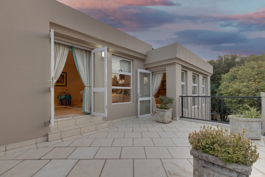 5 Bedroom Property for Sale in Dainfern Golf Estate Gauteng