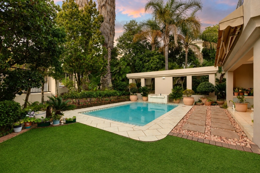 5 Bedroom Property for Sale in Dainfern Golf Estate Gauteng