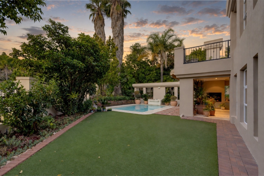 5 Bedroom Property for Sale in Dainfern Golf Estate Gauteng