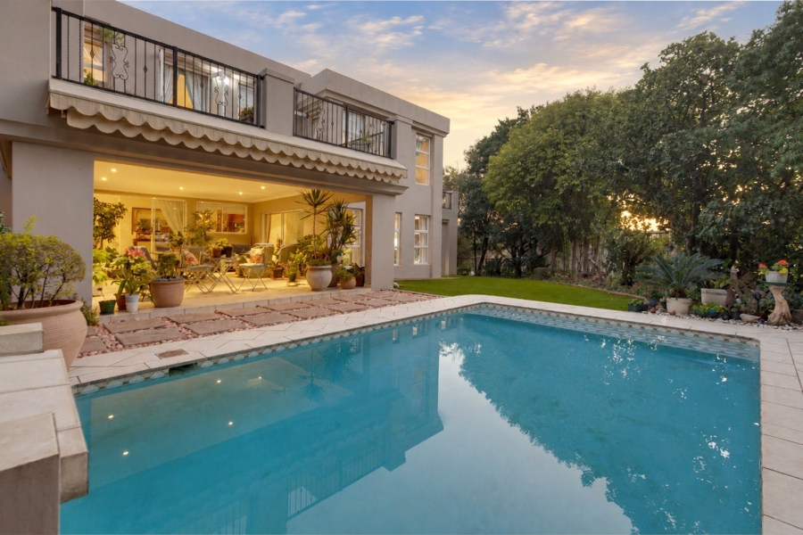 5 Bedroom Property for Sale in Dainfern Golf Estate Gauteng