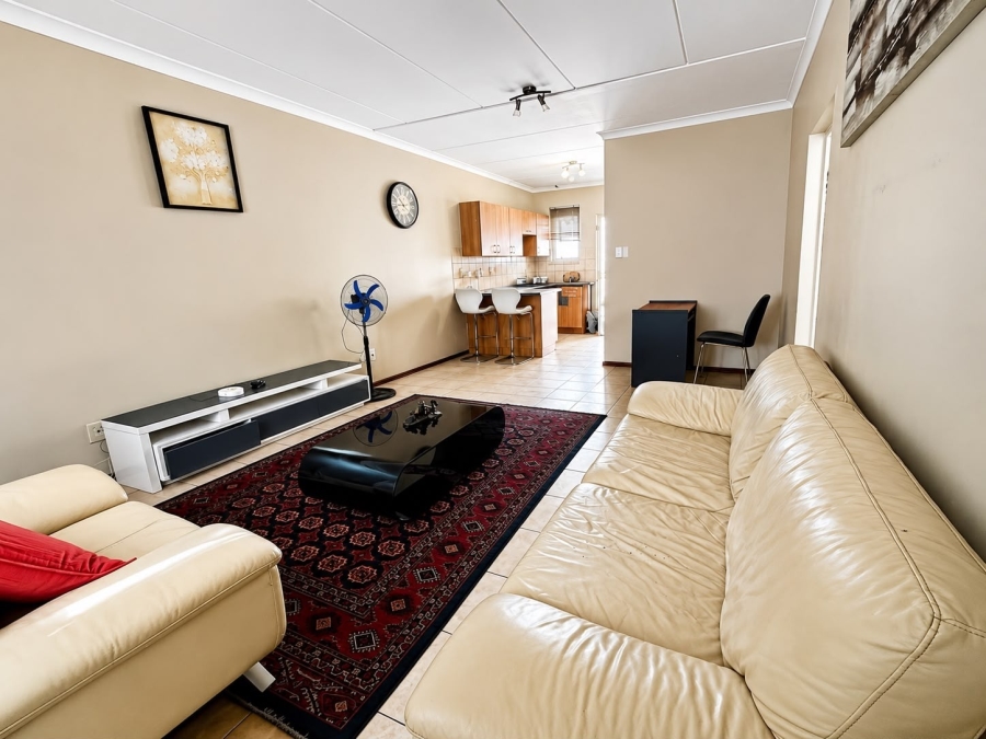 To Let 2 Bedroom Property for Rent in Noordwyk Gauteng