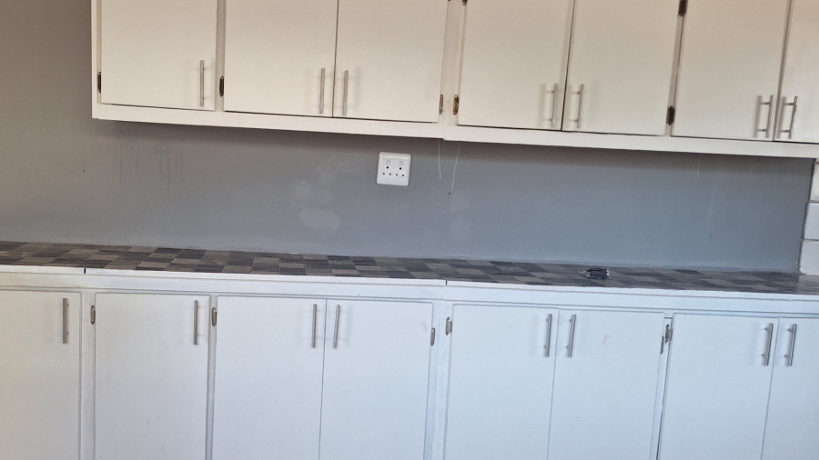 4 Bedroom Property for Sale in Louisrus Gauteng