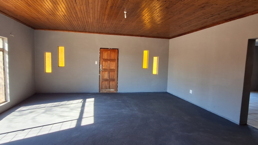 4 Bedroom Property for Sale in Louisrus Gauteng