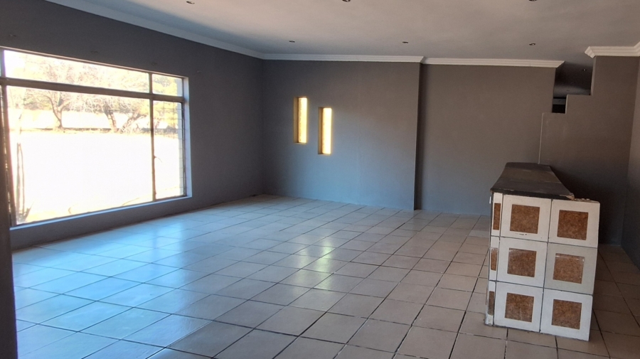 4 Bedroom Property for Sale in Louisrus Gauteng