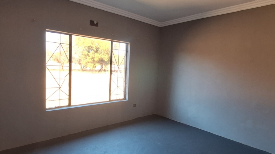 4 Bedroom Property for Sale in Louisrus Gauteng