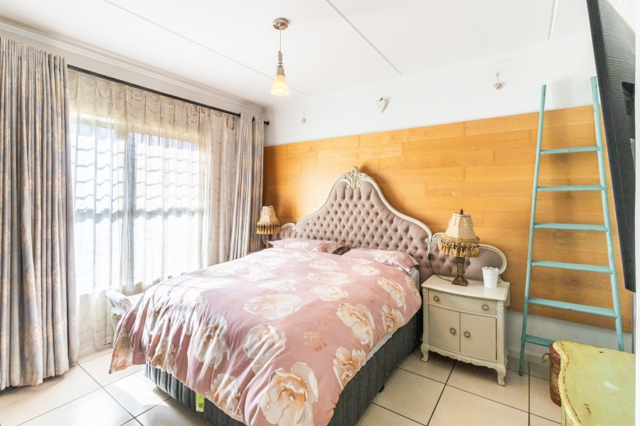 3 Bedroom Property for Sale in Olivedale Gauteng