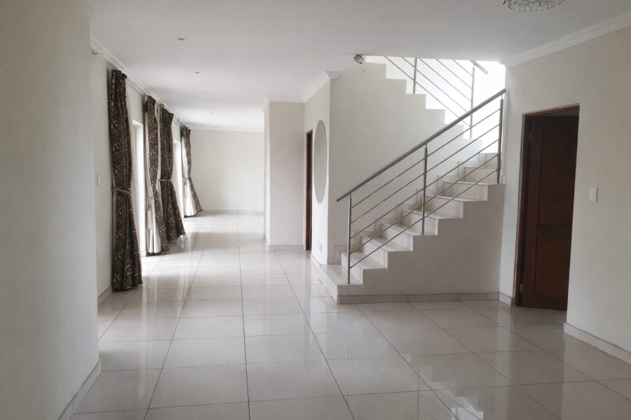 4 Bedroom Property for Sale in Kosmosdal Gauteng