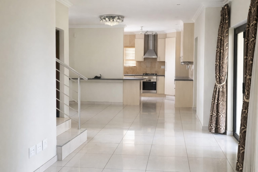 4 Bedroom Property for Sale in Kosmosdal Gauteng
