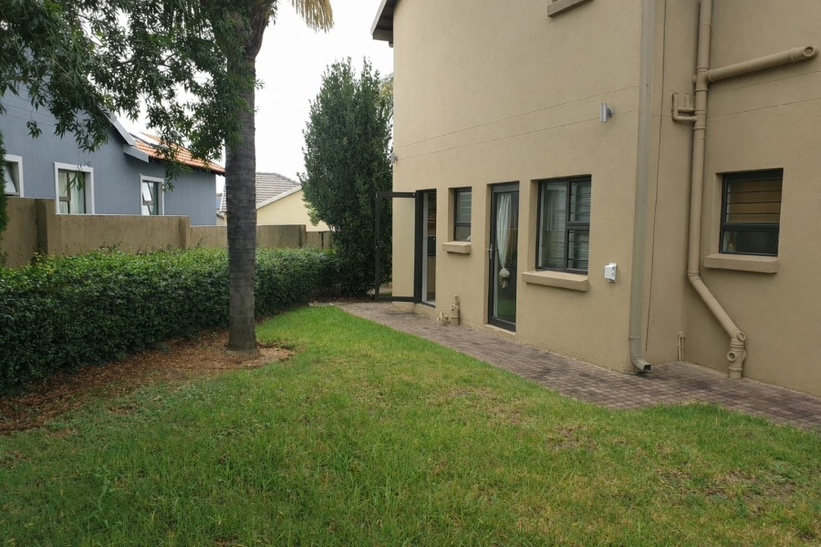 4 Bedroom Property for Sale in Kosmosdal Gauteng