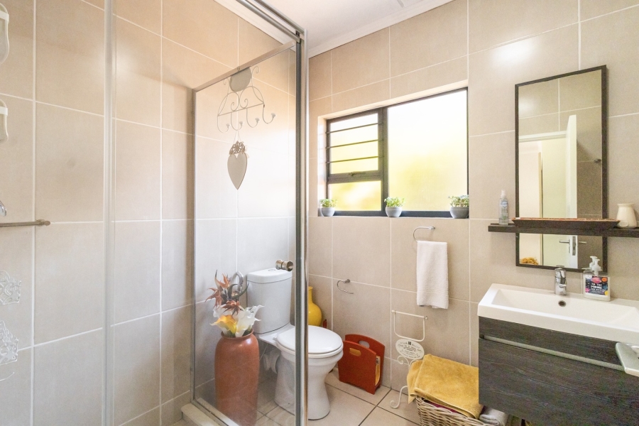 To Let 3 Bedroom Property for Rent in Olivedale Gauteng