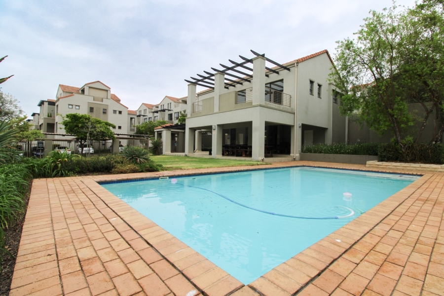 To Let 2 Bedroom Property for Rent in Bryanston Gauteng