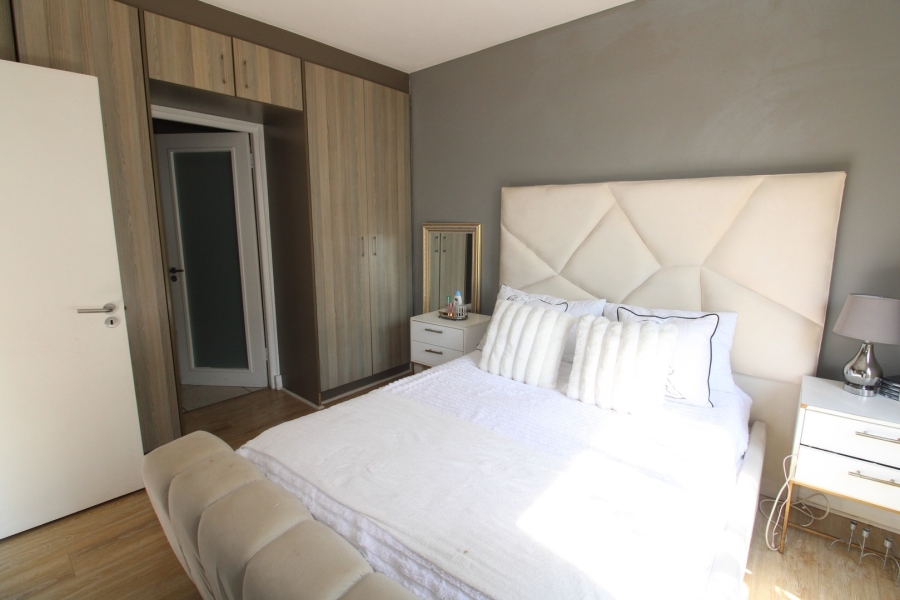 2 Bedroom Property for Sale in Rivonia Gauteng