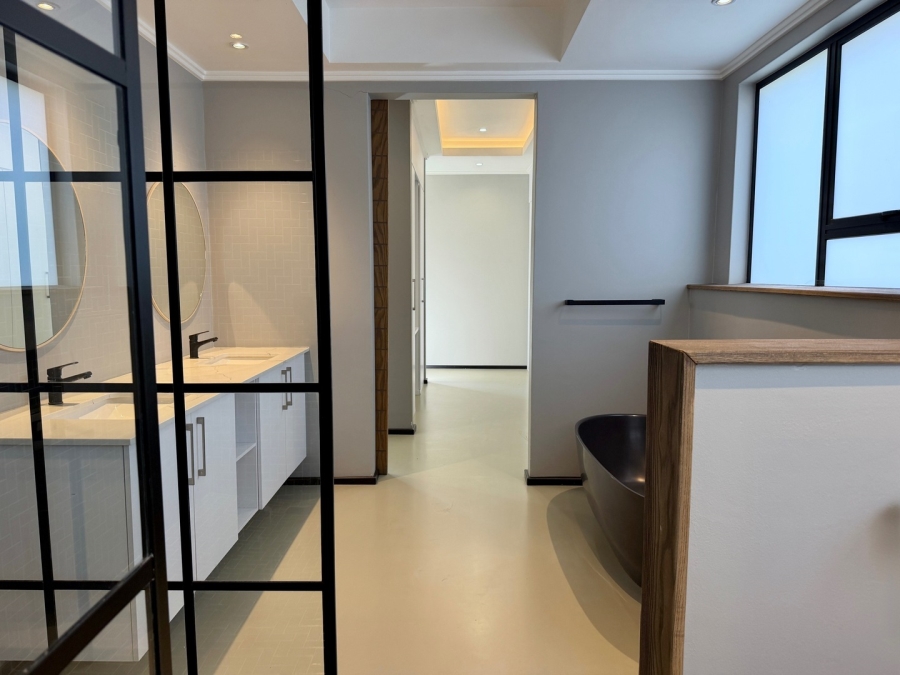 To Let 3 Bedroom Property for Rent in Morningside Manor Gauteng