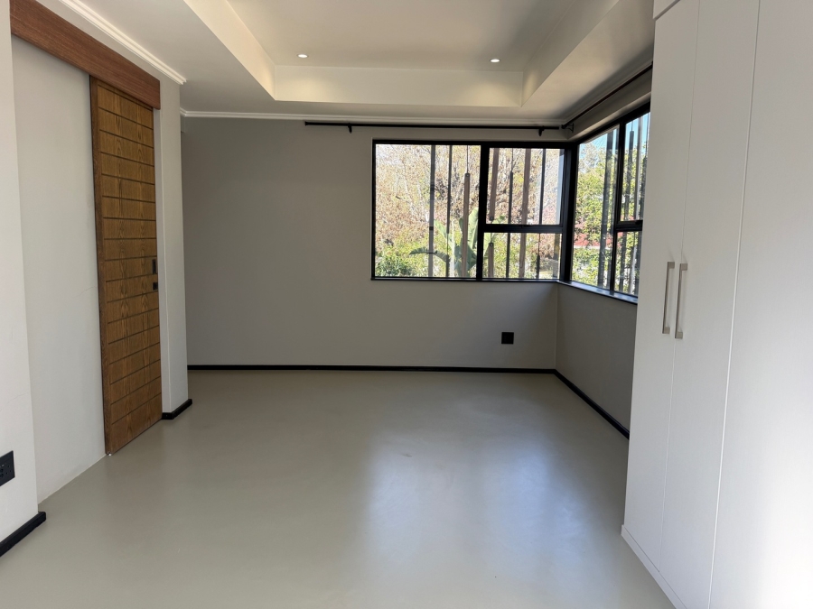 To Let 3 Bedroom Property for Rent in Morningside Manor Gauteng