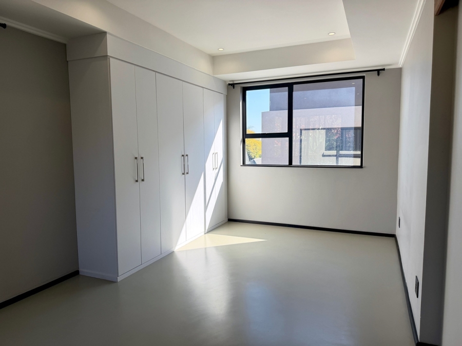 To Let 3 Bedroom Property for Rent in Morningside Manor Gauteng