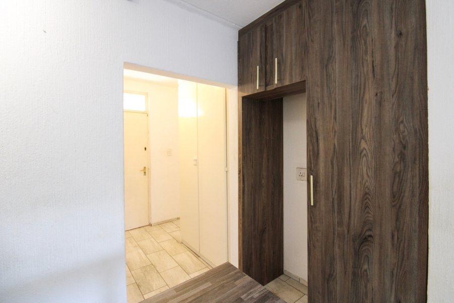 2 Bedroom Property for Sale in Bryanston Gauteng