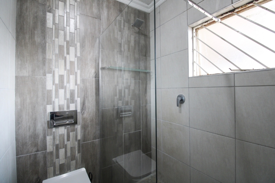 2 Bedroom Property for Sale in Bryanston Gauteng