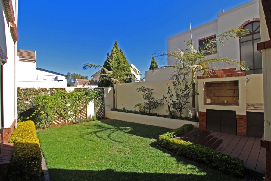 3 Bedroom Property for Sale in Bryanston Gauteng