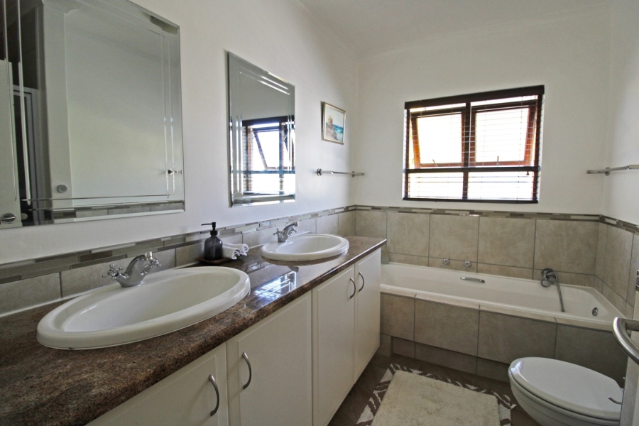 3 Bedroom Property for Sale in Bryanston Gauteng