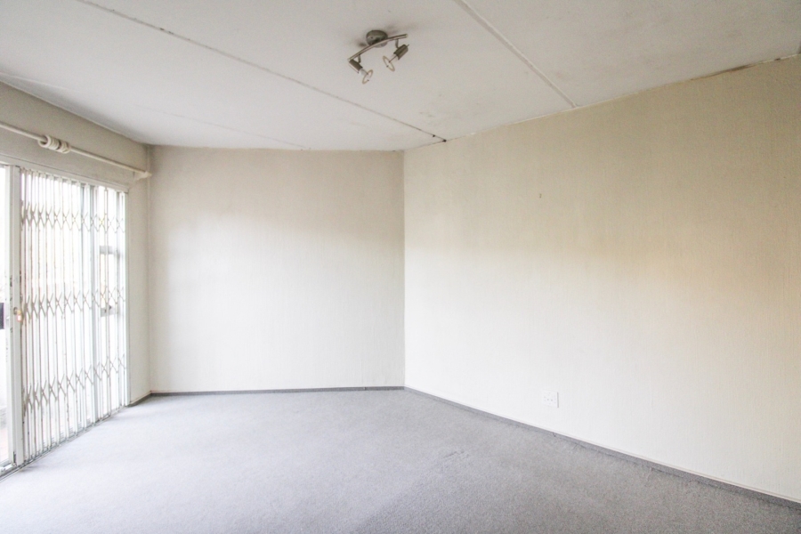 1 Bedroom Property for Sale in Bryanston Gauteng