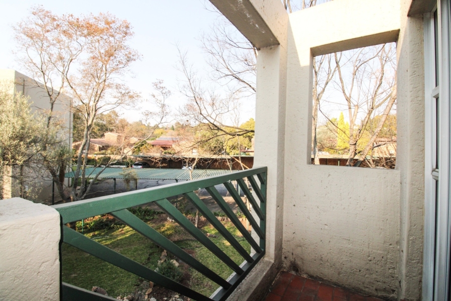 1 Bedroom Property for Sale in Bryanston Gauteng