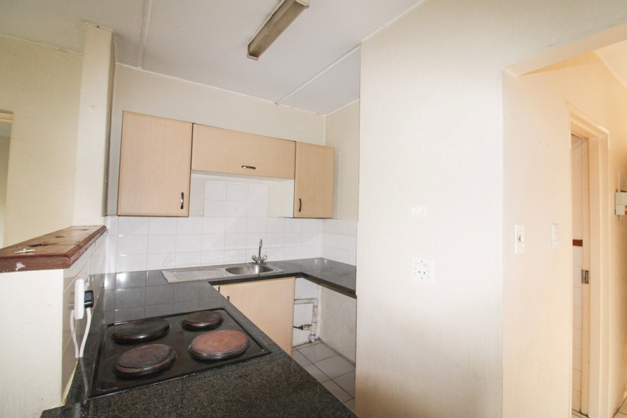 1 Bedroom Property for Sale in Bryanston Gauteng