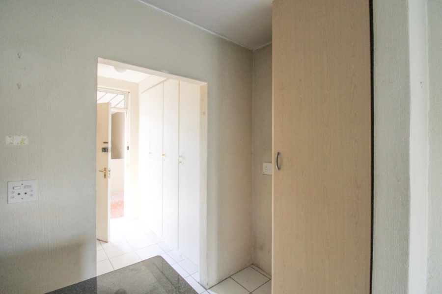 1 Bedroom Property for Sale in Bryanston Gauteng