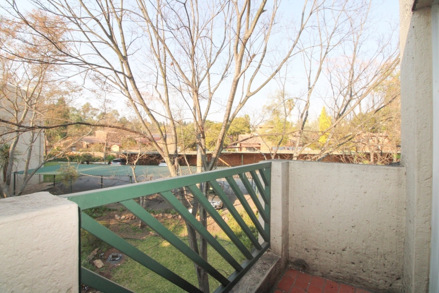 1 Bedroom Property for Sale in Bryanston Gauteng