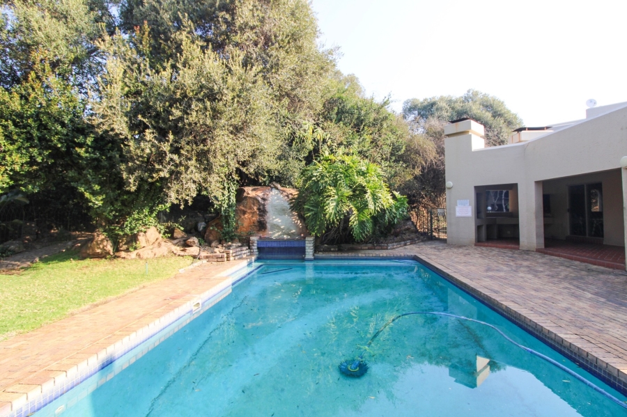 1 Bedroom Property for Sale in Bryanston Gauteng