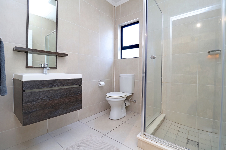 1 Bedroom Property for Sale in Olivedale Gauteng