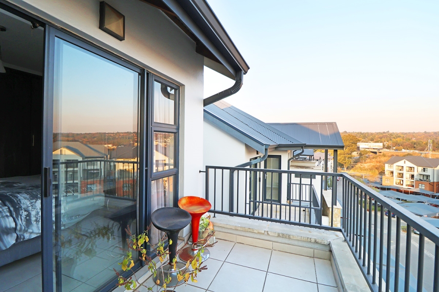1 Bedroom Property for Sale in Olivedale Gauteng