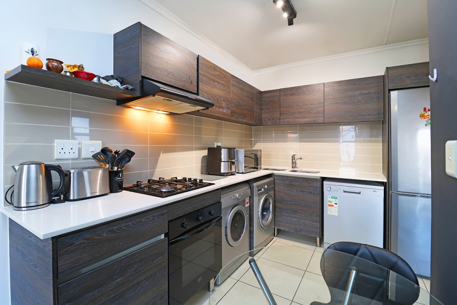 1 Bedroom Property for Sale in Olivedale Gauteng