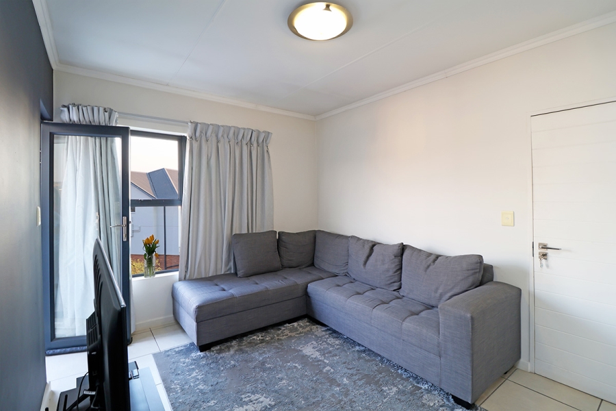 1 Bedroom Property for Sale in Olivedale Gauteng