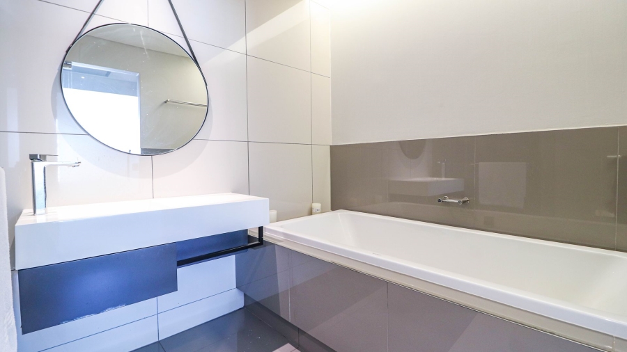 2 Bedroom Property for Sale in Sandown Gauteng