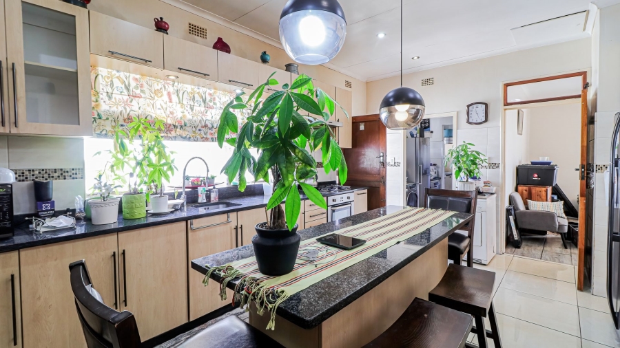 3 Bedroom Property for Sale in Kew Gauteng