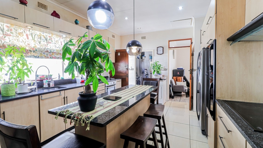 3 Bedroom Property for Sale in Kew Gauteng