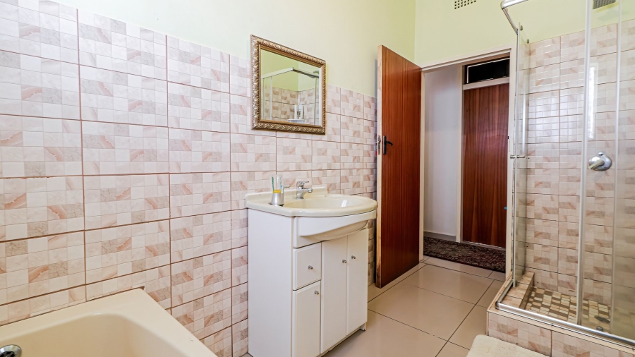 3 Bedroom Property for Sale in Kew Gauteng