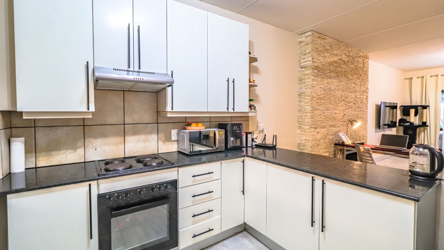 2 Bedroom Property for Sale in Morningside Gauteng