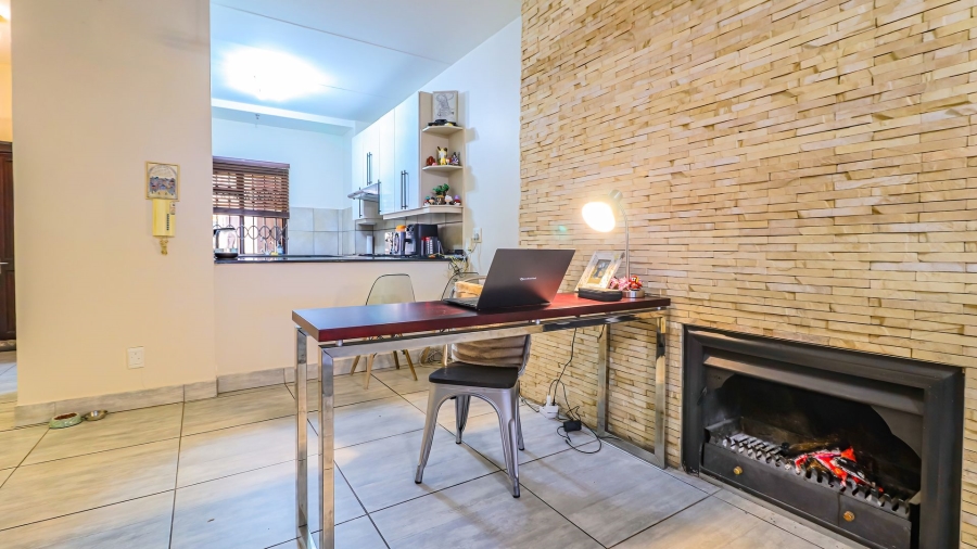 2 Bedroom Property for Sale in Morningside Gauteng