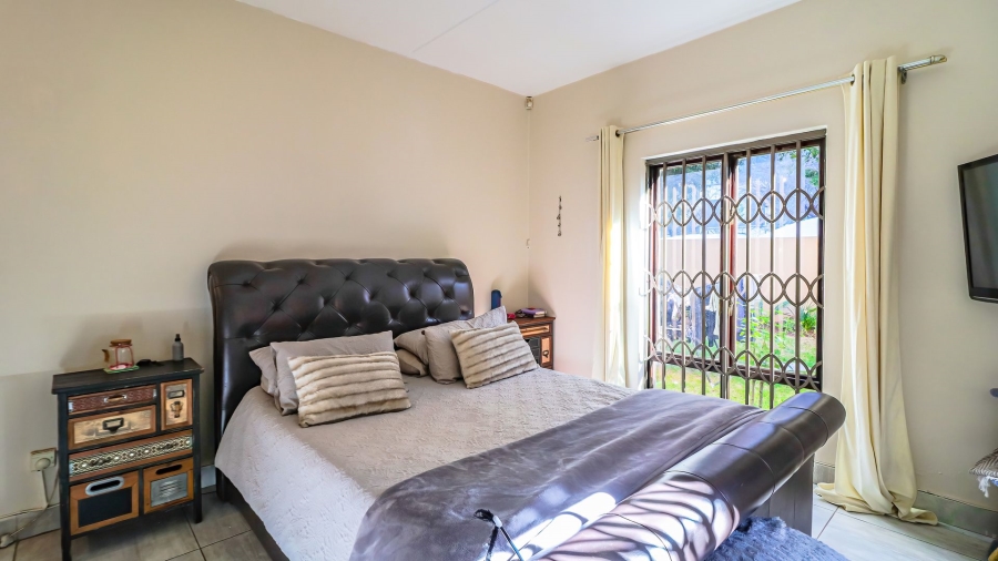 2 Bedroom Property for Sale in Morningside Gauteng